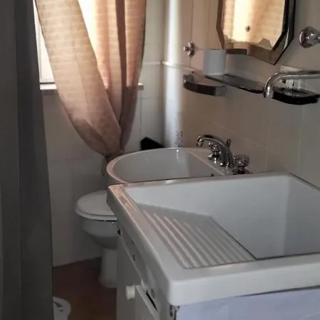 La Casa Di Nonna Lia Bed & Breakfast Tollo