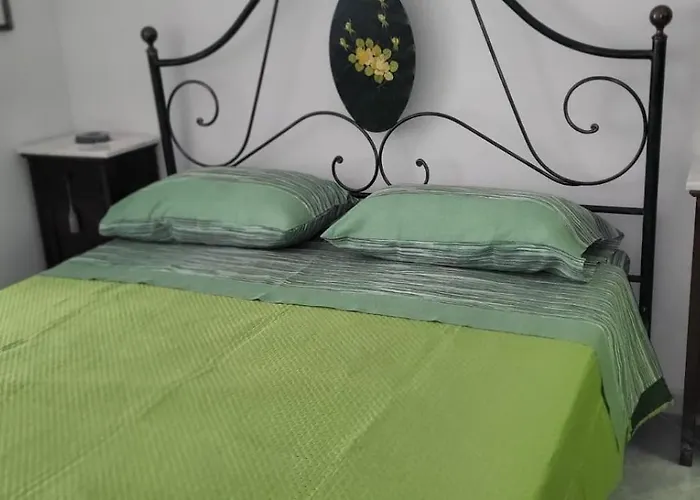 La Casa Di Nonna Lia Bed & Breakfast 3*